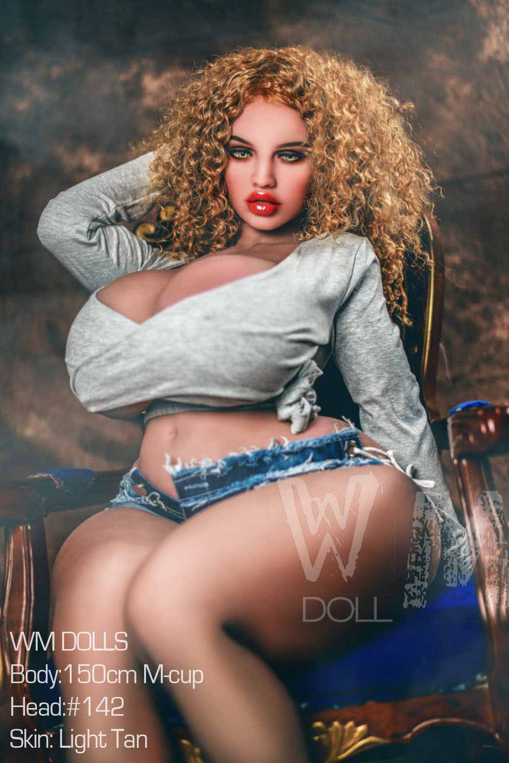 150cm (4ft11) M-Cup TPE Sex Doll Gianna
