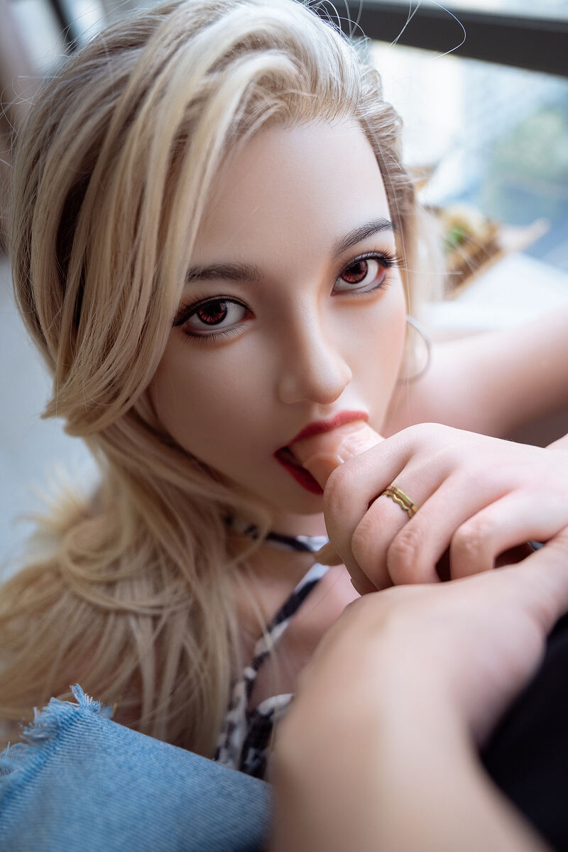 156cm5ft1 F-cup Silicone Sex Doll London