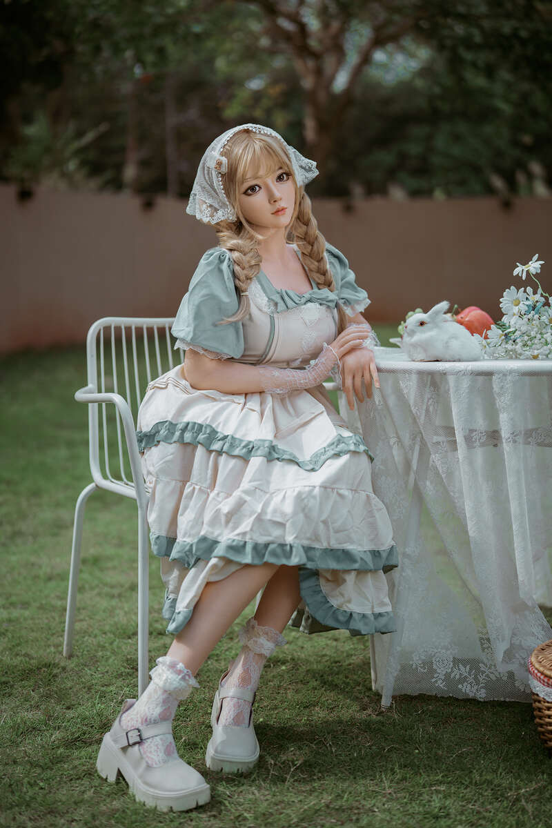 164cm/5ft5 D-cup Silicone Sex Doll Thea