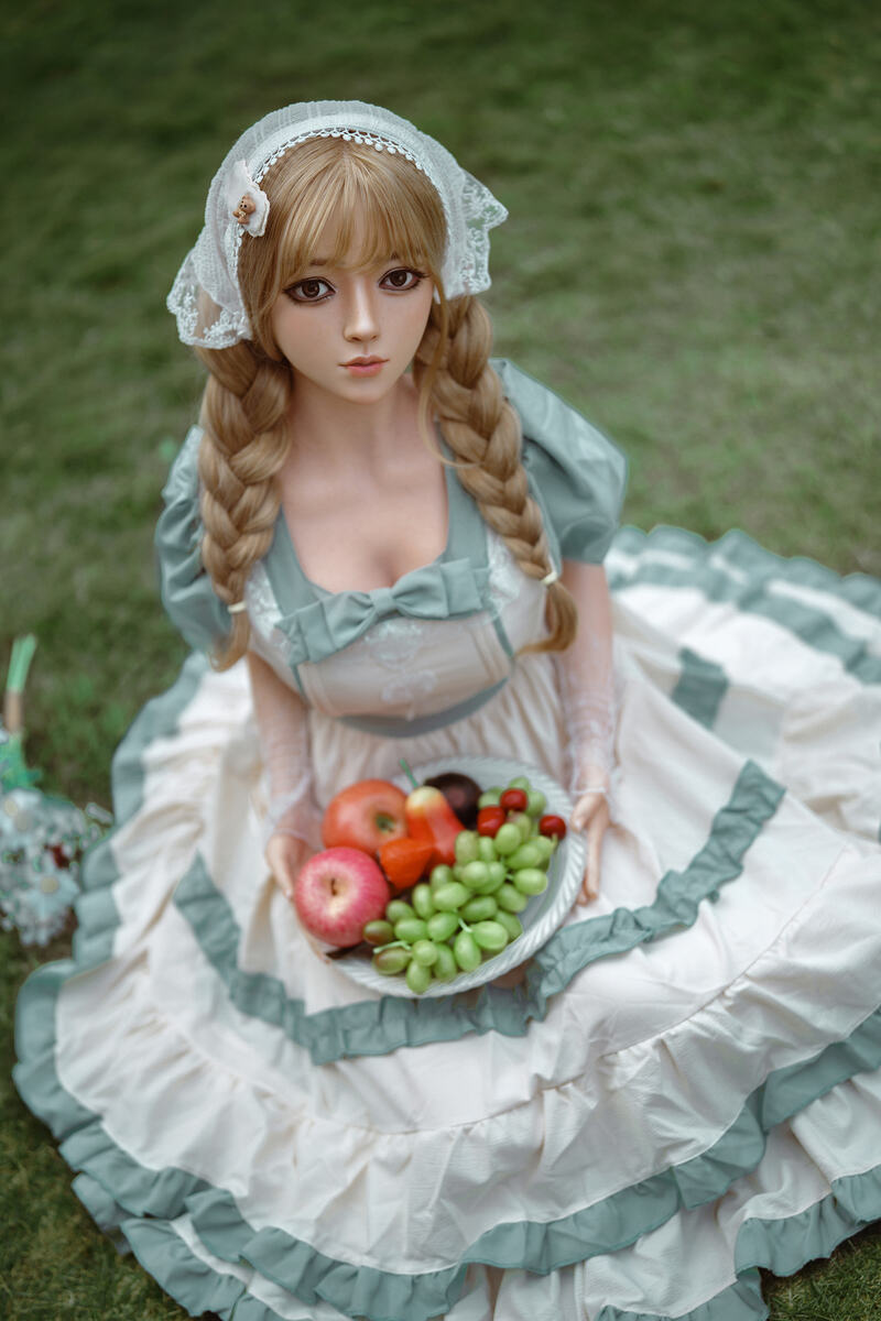 164cm/5ft5 D-cup Silicone Sex Doll Thea