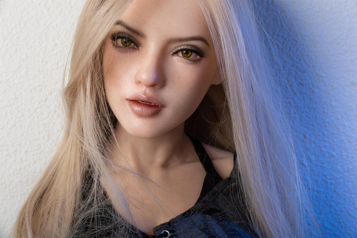 166cm5ft5 D cup Full Silicone Blonde Sex Doll Annie